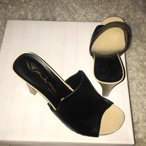 New Nina Open Toe Mule Sandal Leather never worn